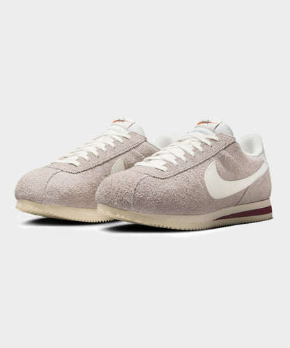 Nike Cortez SE Sneaker - Grey