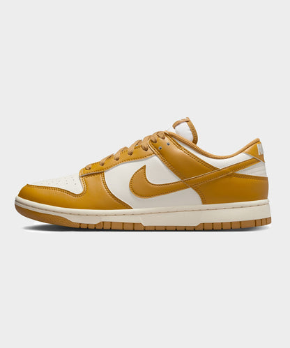 Nike Dunk Low Retro Sneaker - Tan