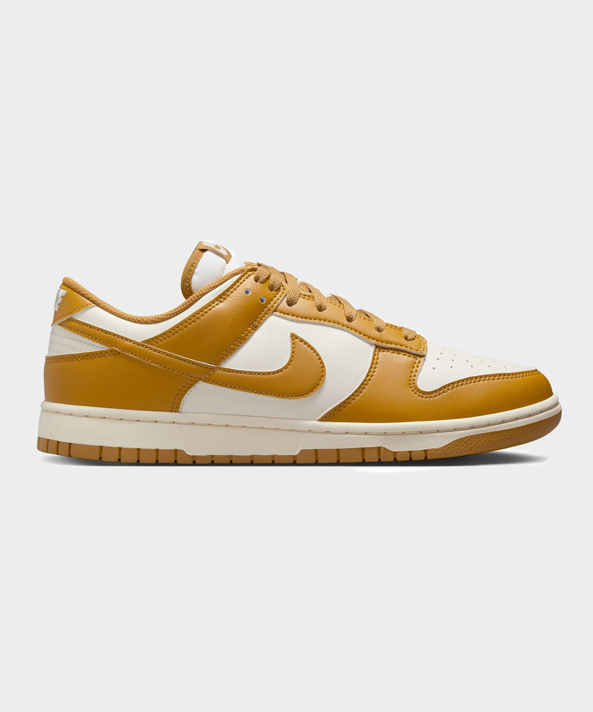 Nike Dunk Low Retro Sneaker - Tan