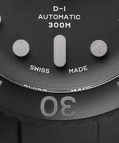 Todd Snyder X AERA D-1 Diver Watch - Black