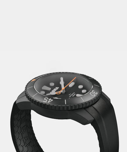 Todd Snyder X AERA D-1 Diver Watch - Black