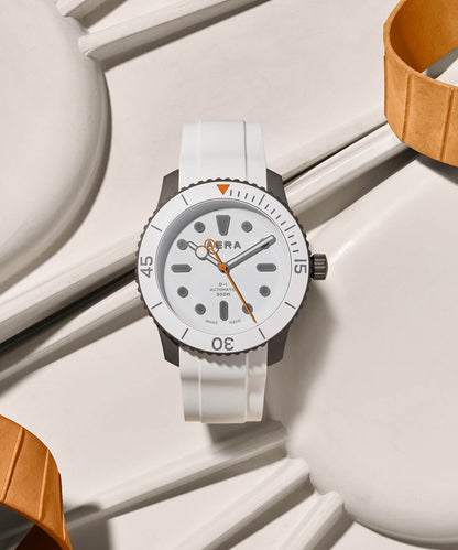 Todd Snyder X AERA D-1 Diver Watch - White