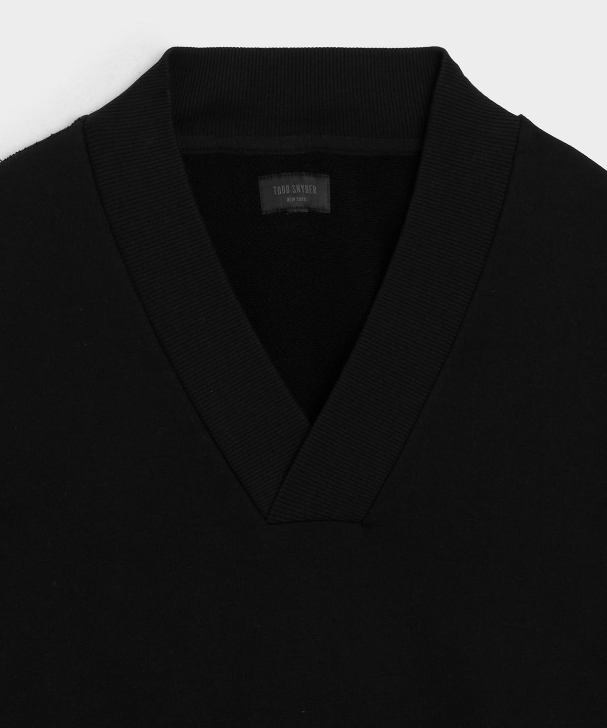 Soho V-Neck Sweatshirt - Black