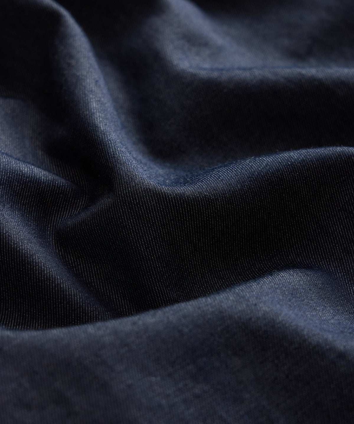 Chambray Spread Collar Dress Shirt - Dark Indigo