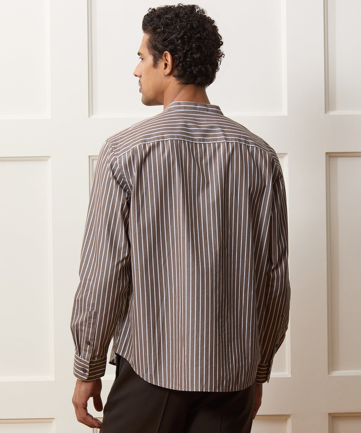 Poplin Band Collar Shirt - Brown