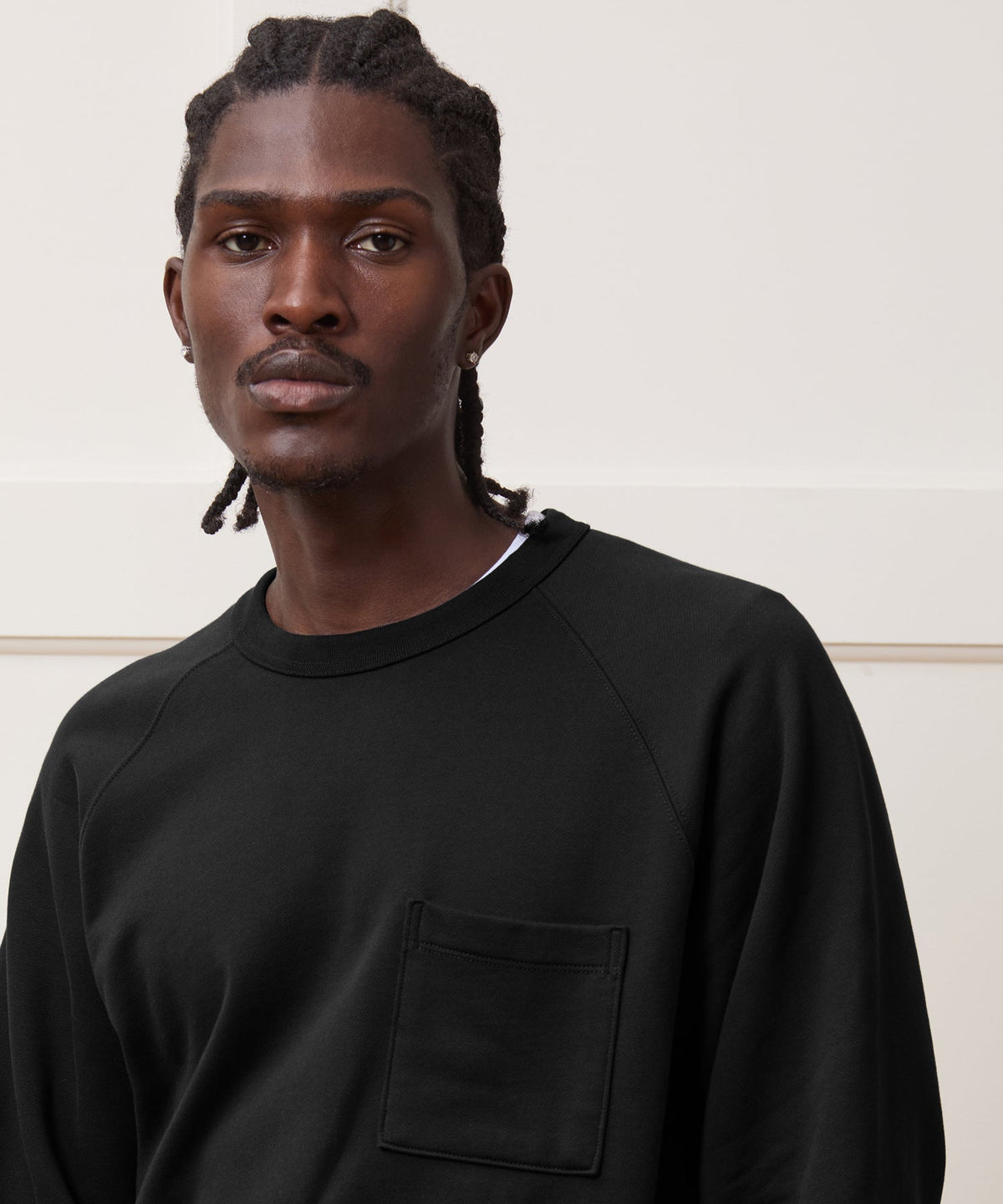 Foundation Pocket Sweatshirt - Pitch Black
