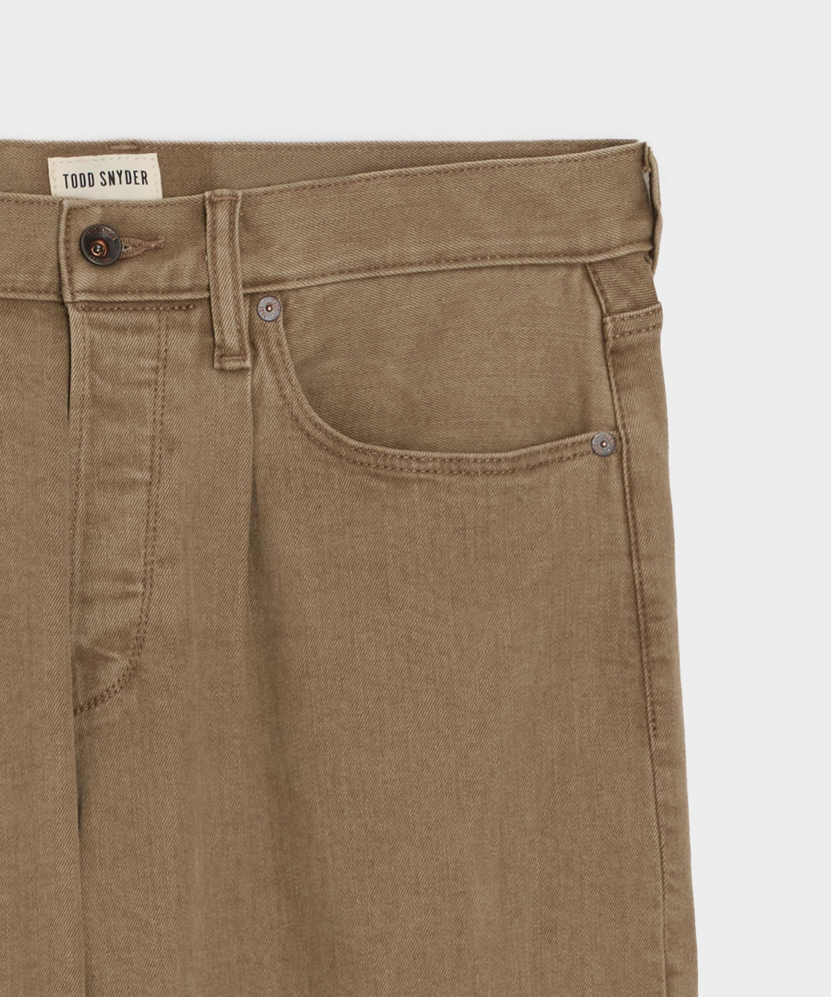 Relaxed 5-Pocket Pleated Jean - Brown