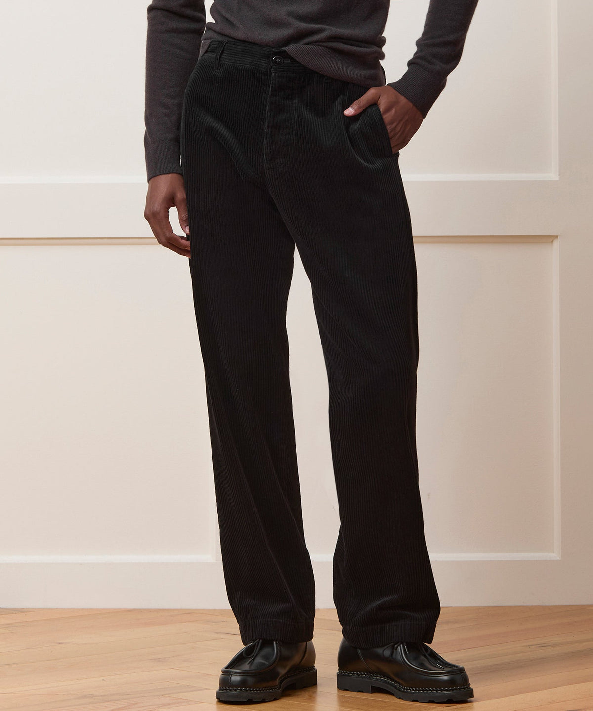 Relaxed Wide Wale Corduroy Pant - Black
