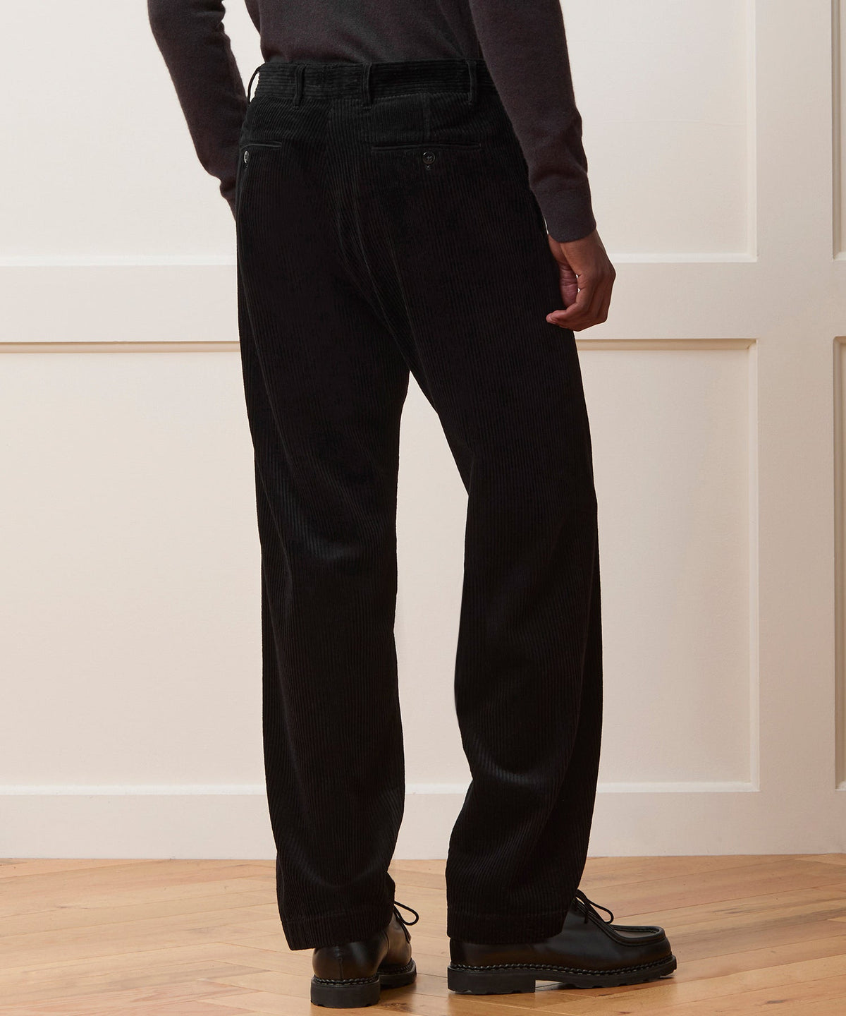 Relaxed Wide Wale Corduroy Pant - Black