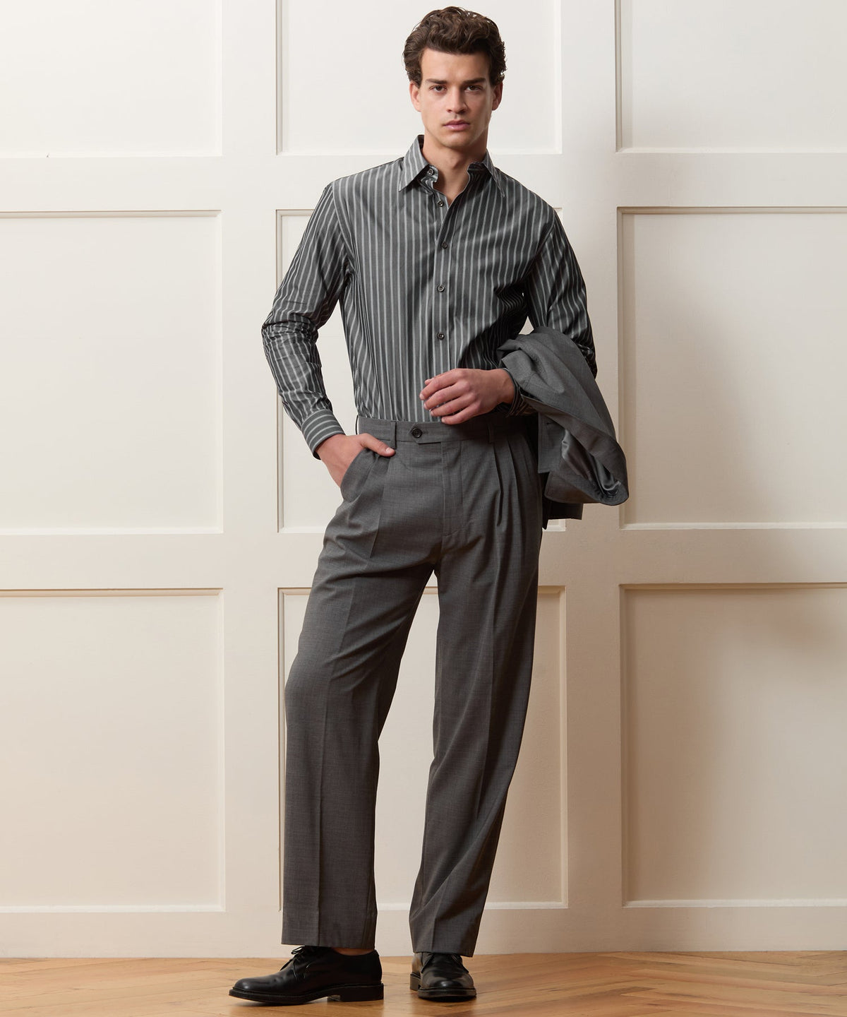 Poplin Long Point Collar Dress Shirt - Faded Black