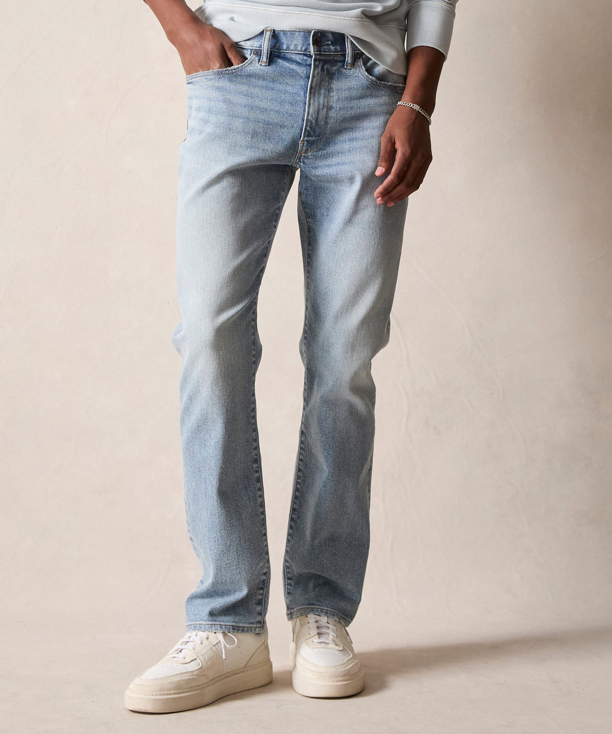 Straight Fit Stretch Jean - Blue