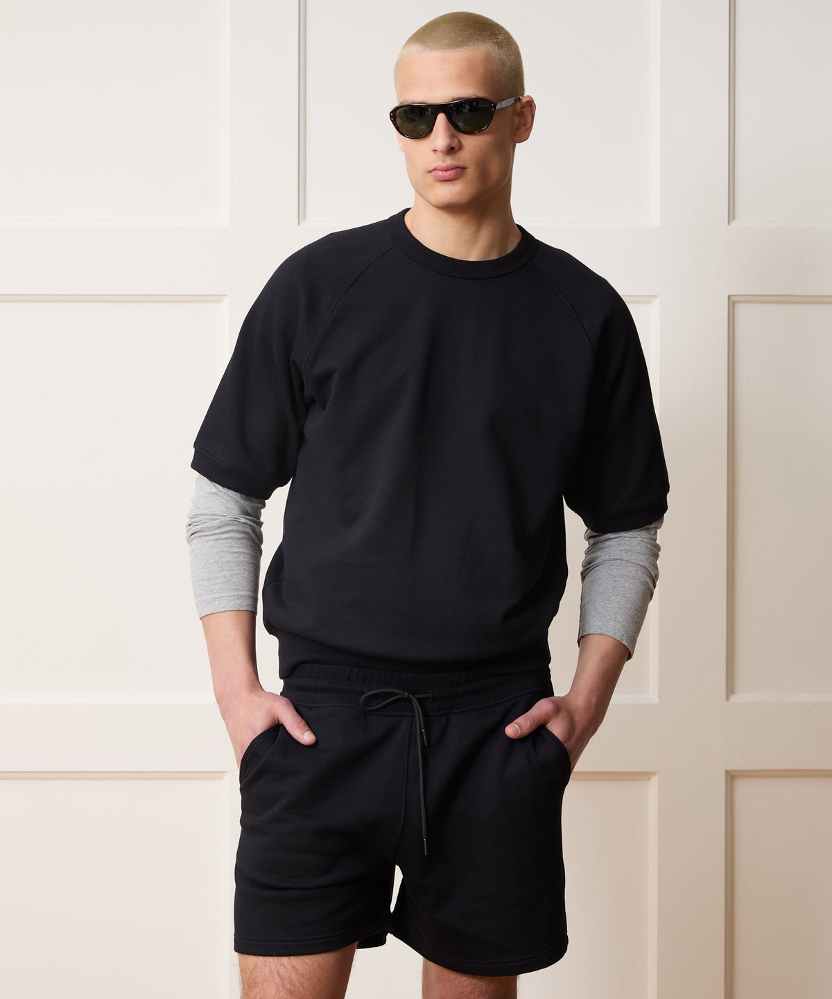 Foundation Short-Sleeve Sweatshirt - Pitch Black
