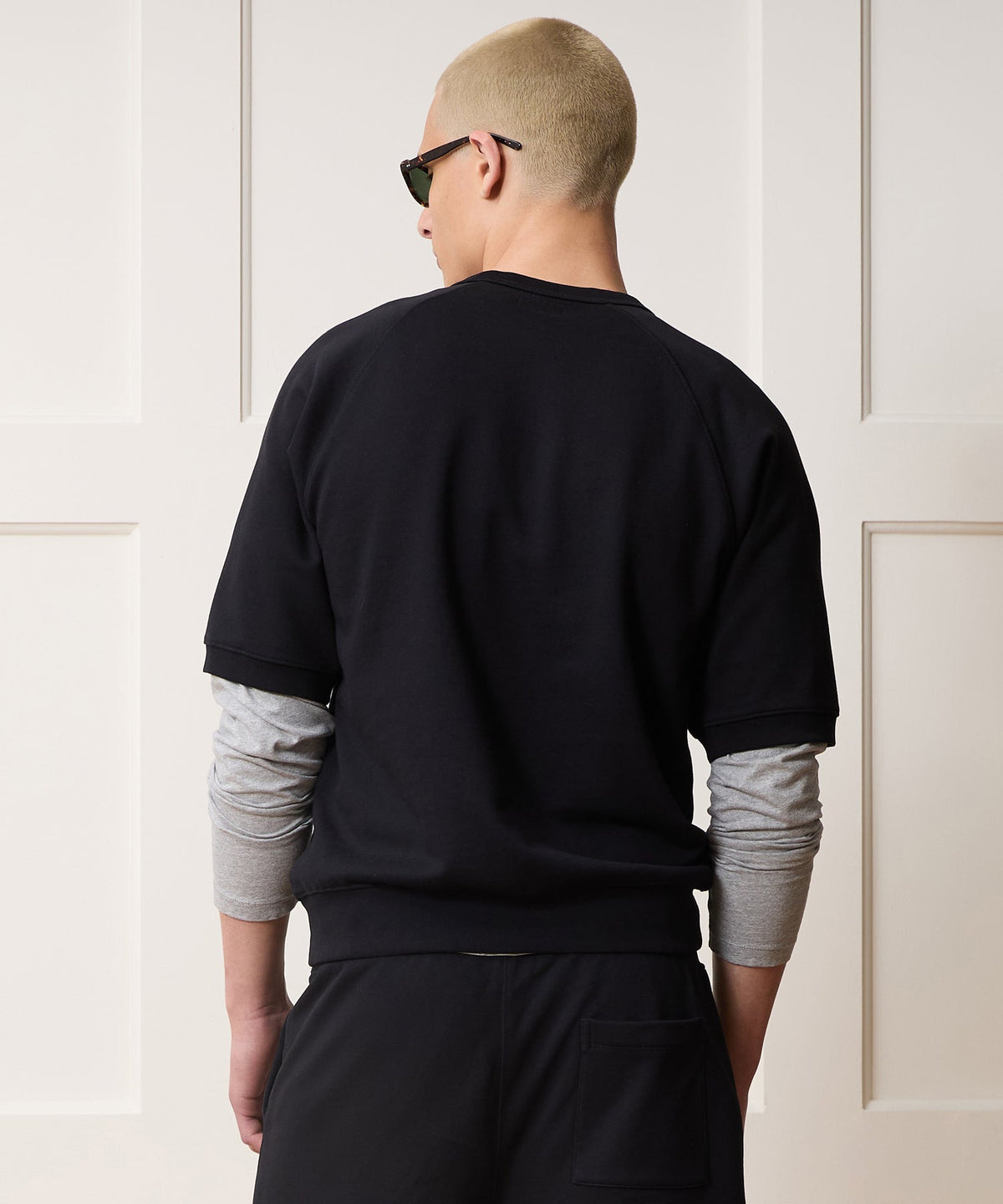 Foundation Short-Sleeve Sweatshirt - Pitch Black