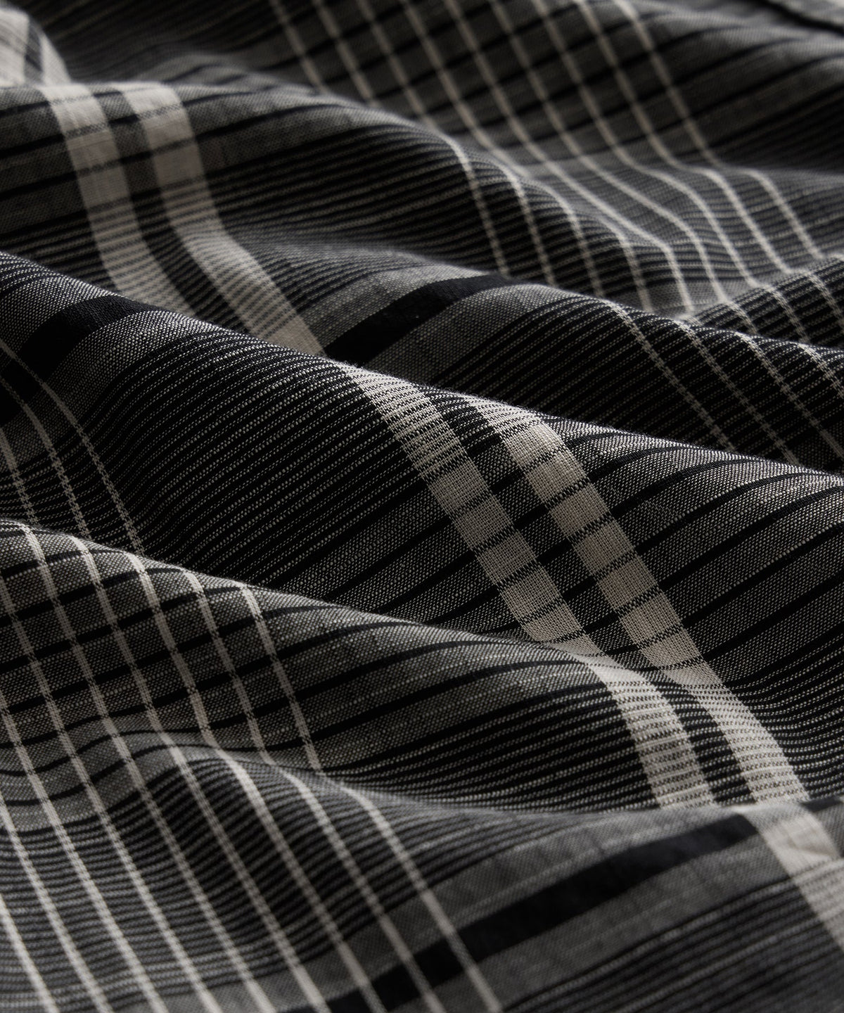 Easy Cut Summerweight Shirt - Black