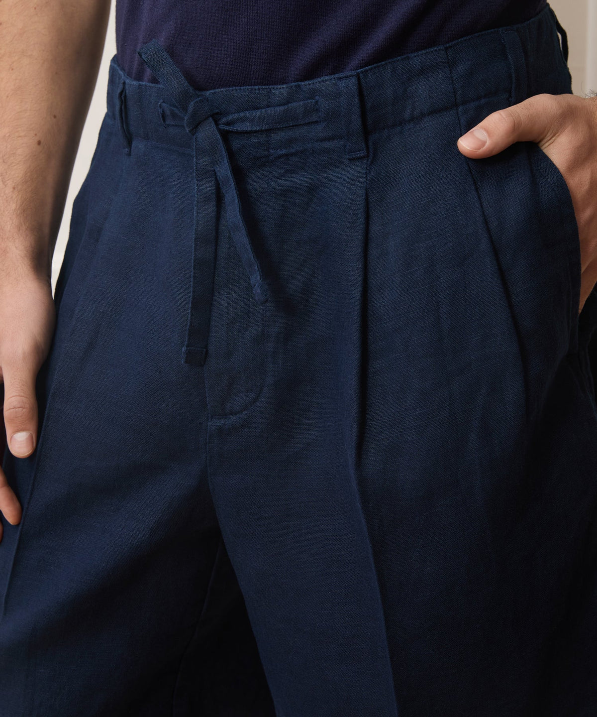 8" Mylos Short - Navy