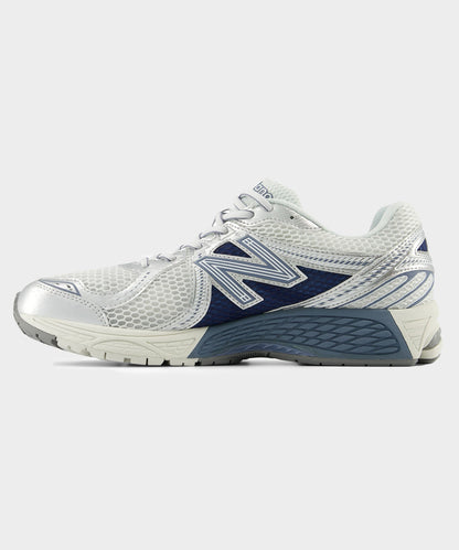 New Balance 860v2 - Green