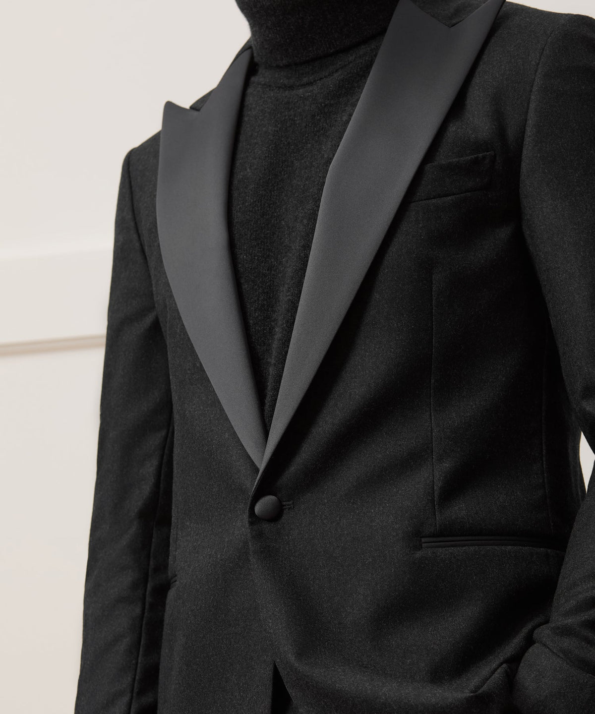 Italian Flannel Tuxedo Jacket - Charcoal