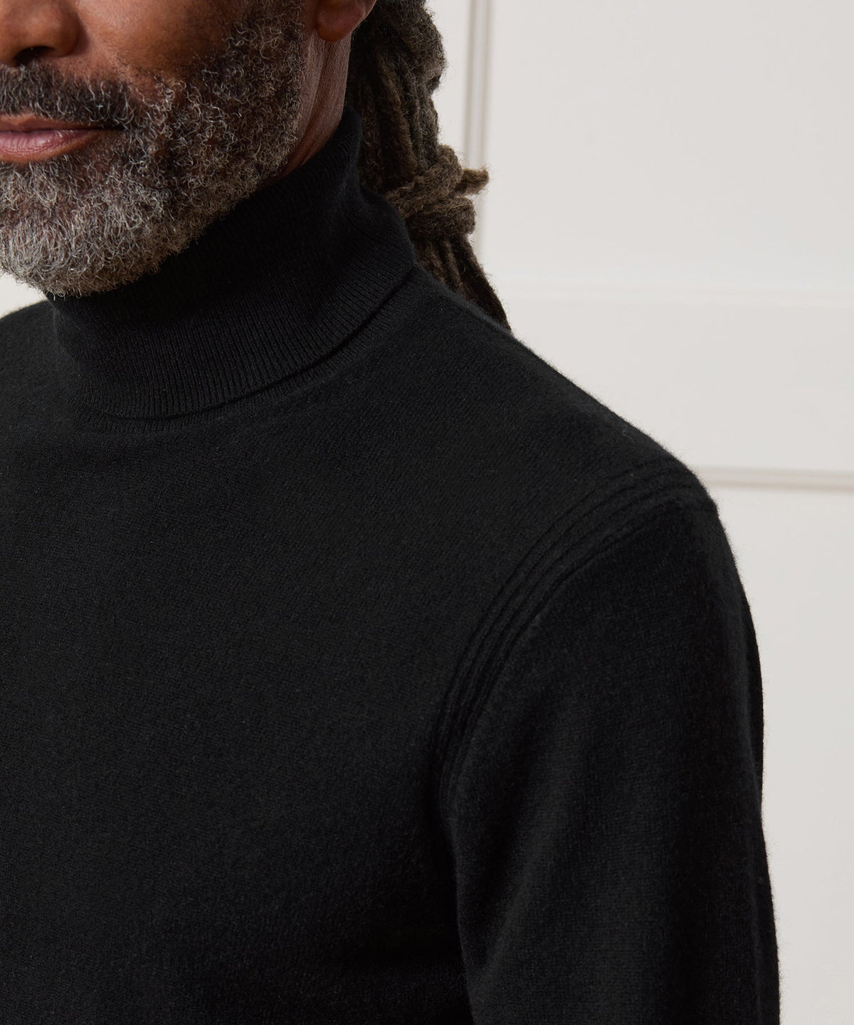 Cashmere Turtleneck - Black