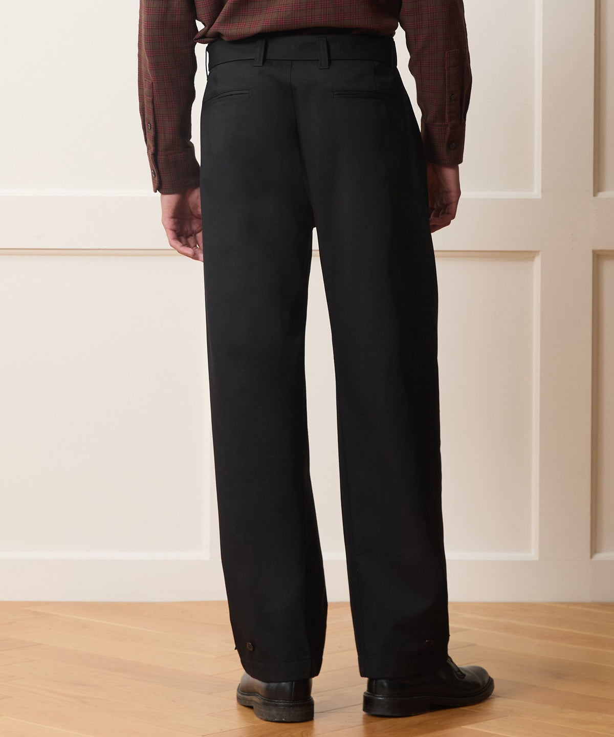 Italian Belted Barrel Pant - Black
