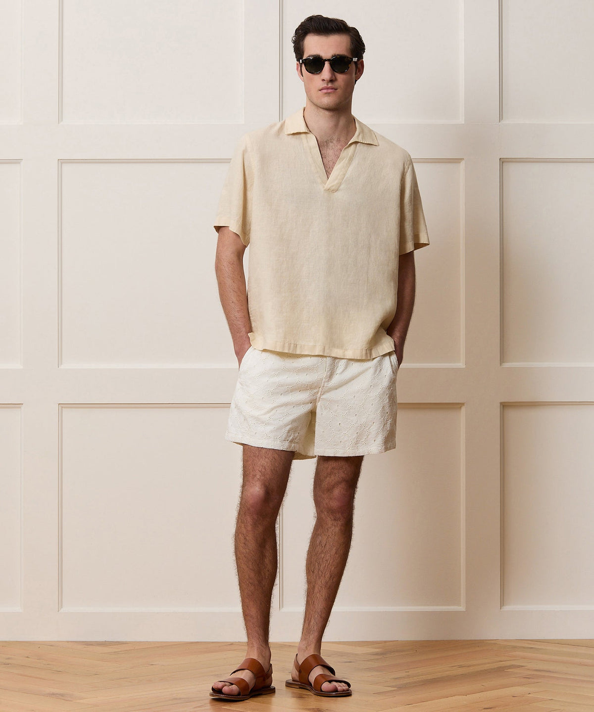 5" Embroidered Cotton Beachcomber Short - White