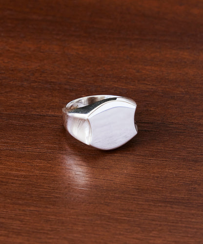 Foundwell Gable Signet Ring - Silver