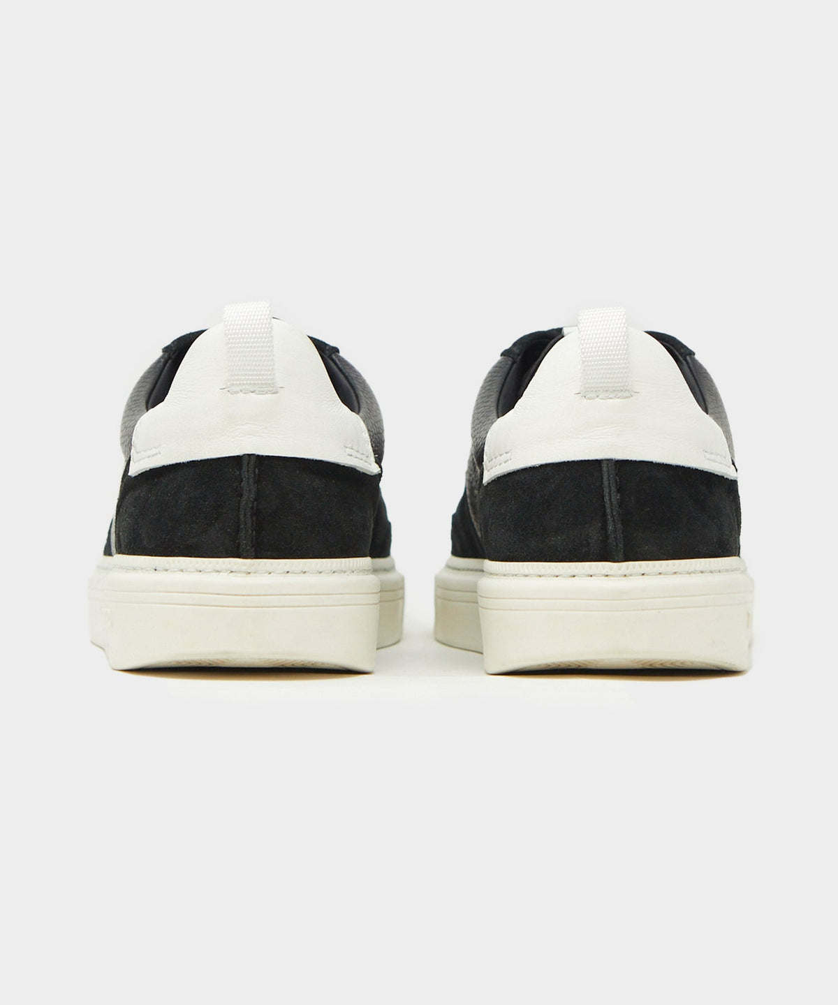 Tuscan Leather Court Shoe - Black