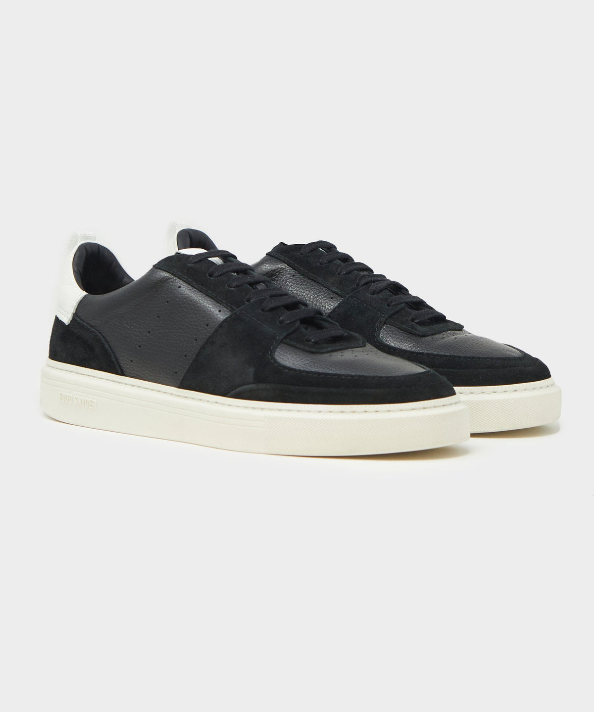 Tuscan Leather Court Shoe - Black