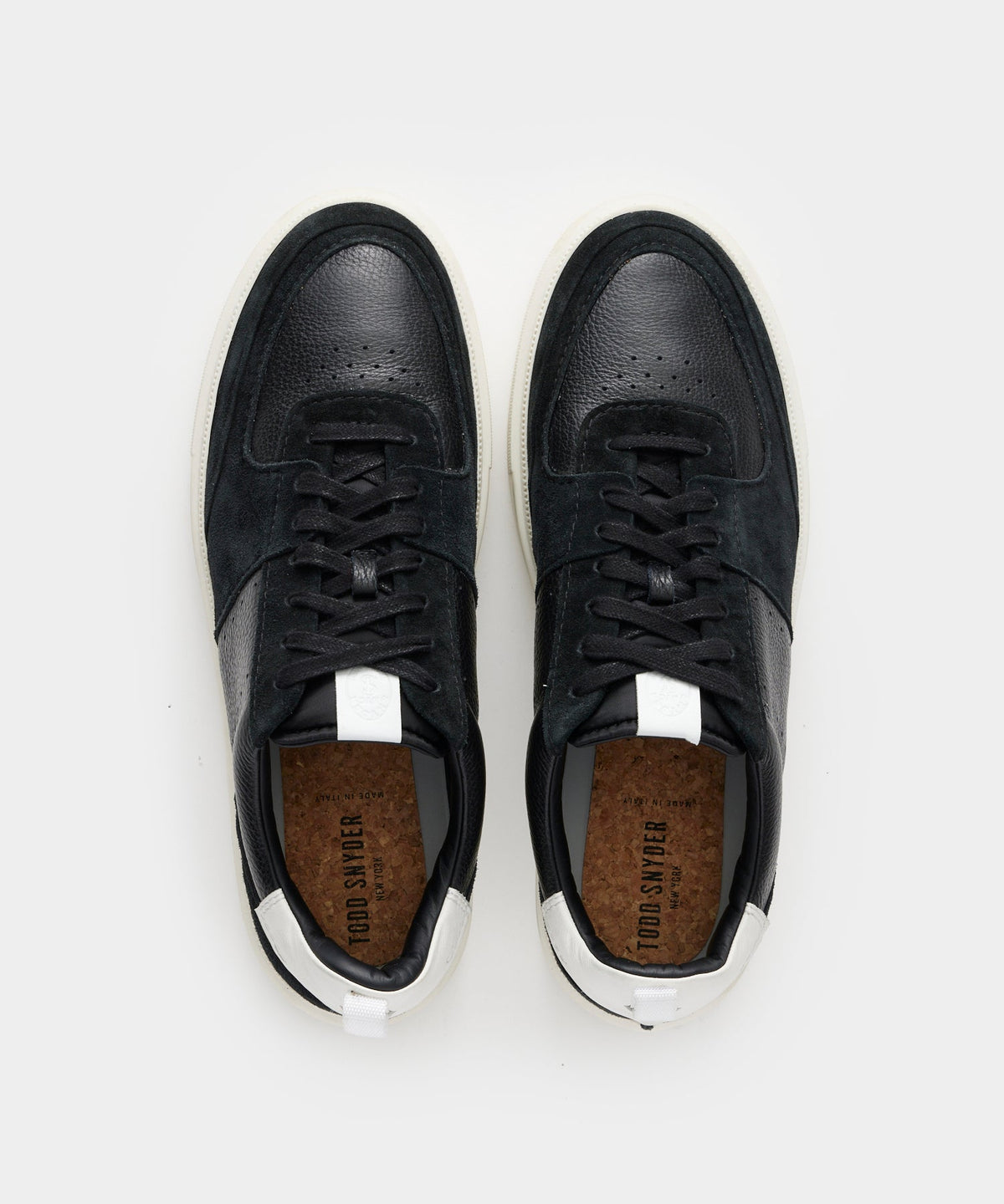 Tuscan Leather Court Shoe - Black
