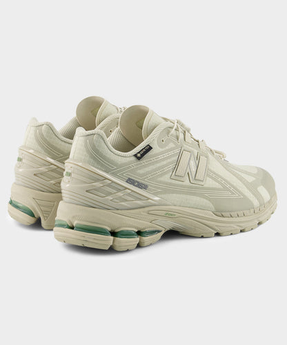 New Balance 1906R Sneaker - White