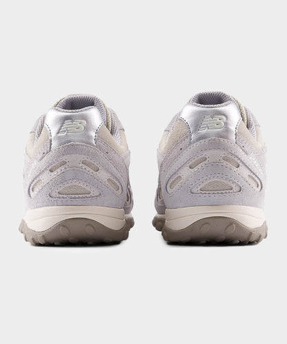 New Balance 204L Sneaker - Black