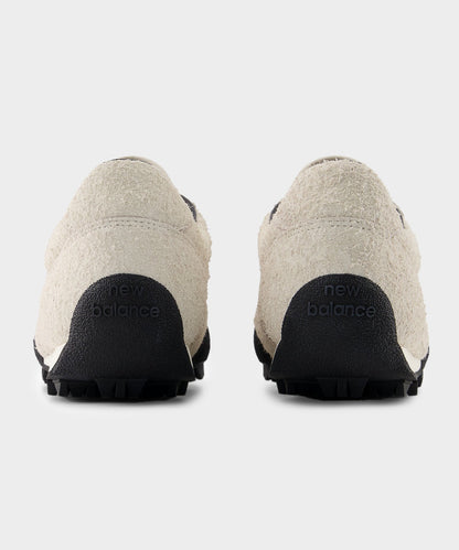 New Balance Gator Run Sneaker - White