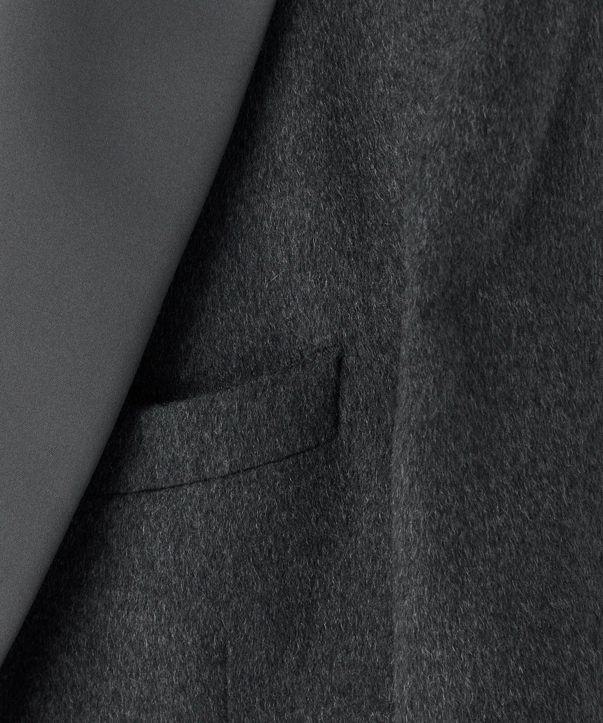 Italian Cashmere Peak Lapel Tuxedo Jacket - Grey