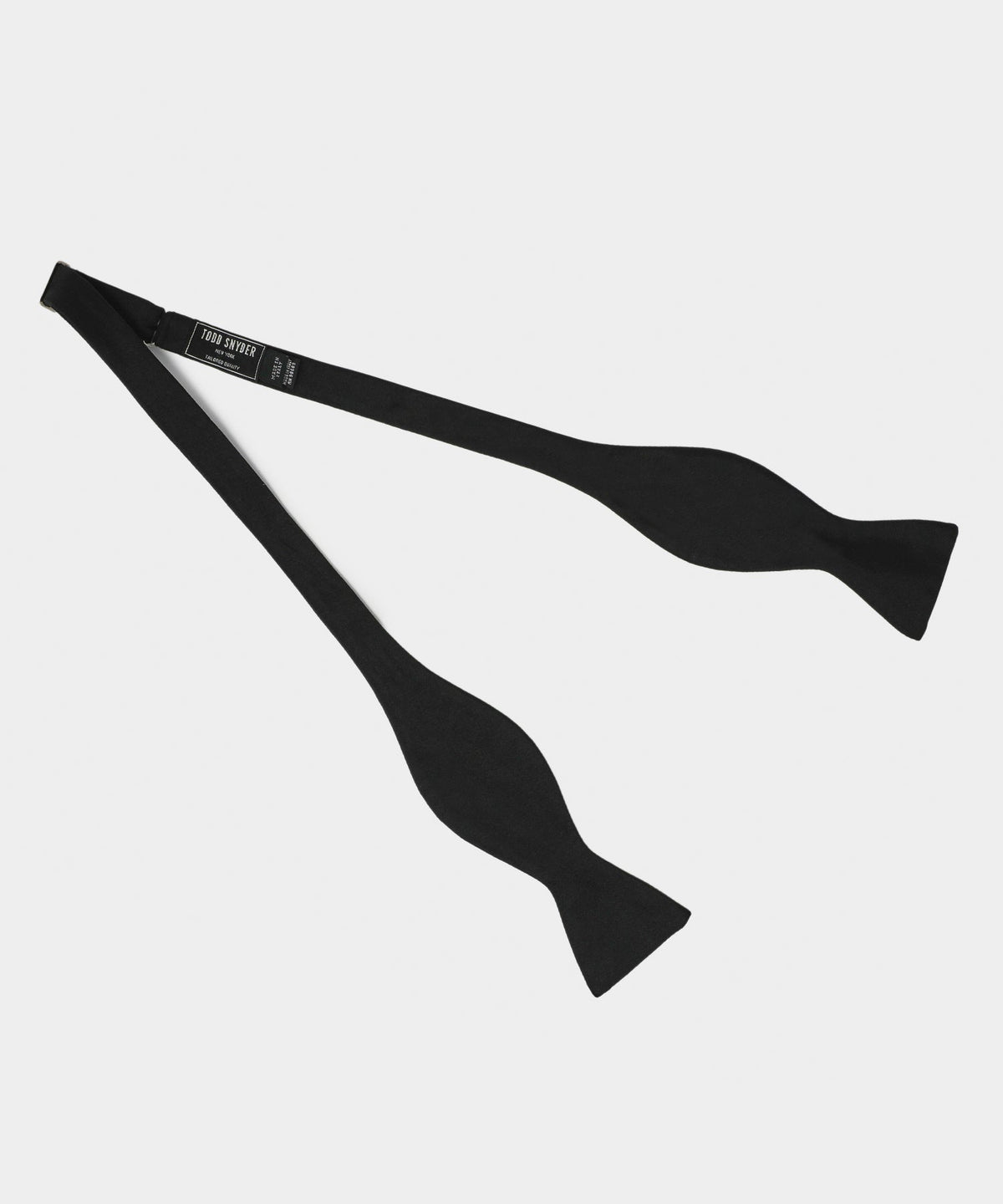 Italian Silk Bowtie - Black