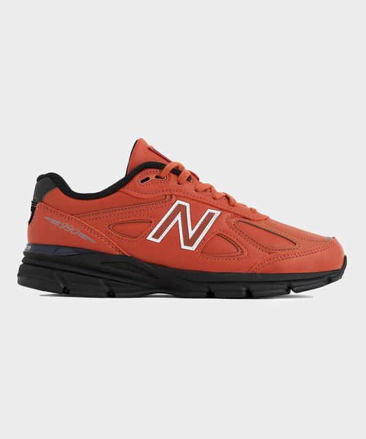 New Balance 990v4 - Red